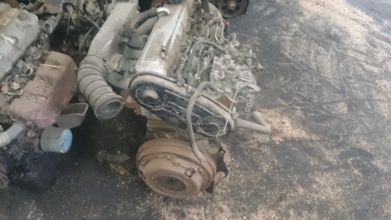 Nissan sunny cd17